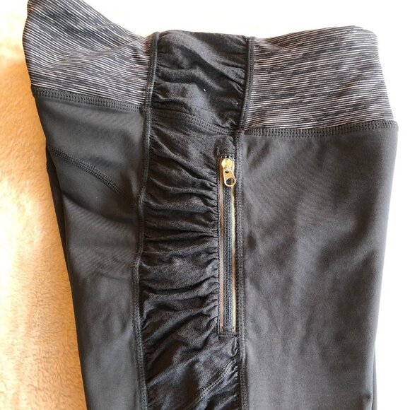 LULULEMON Cinched Ruched Crop Leggings Size 4 - Picture 2 of 11